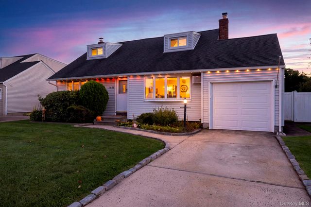 2066 Seaford Avenue, Seaford, NY 11783