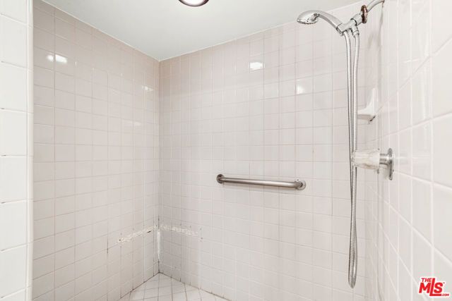 4454 Ventura Canyon Avenue 103, Sherman Oaks, CA 91423