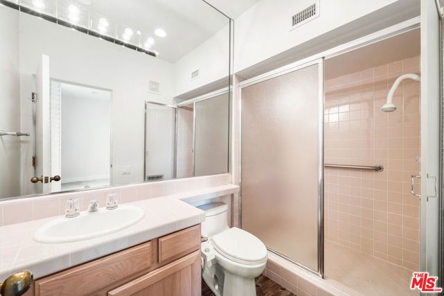 4454 Ventura Canyon Avenue 103, Sherman Oaks, CA 91423