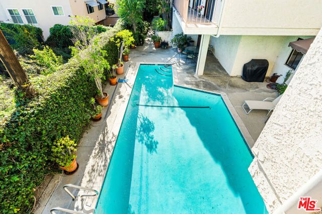 4454 Ventura Canyon Avenue 103, Sherman Oaks, CA 91423