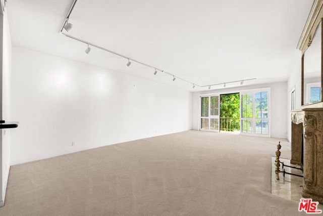 4454 Ventura Canyon Avenue 103, Sherman Oaks, CA 91423