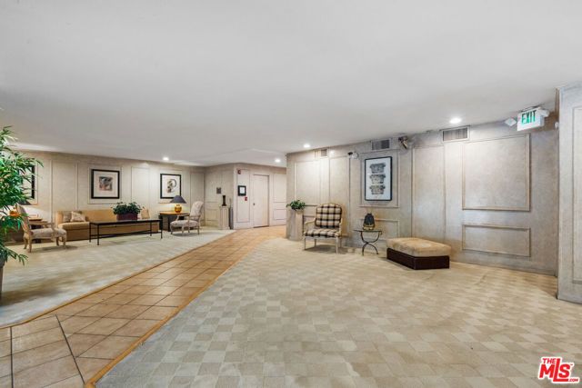 4454 Ventura Canyon Avenue 103, Sherman Oaks, CA 91423