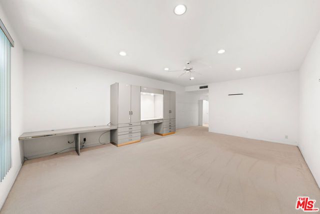 4454 Ventura Canyon Avenue 103, Sherman Oaks, CA 91423