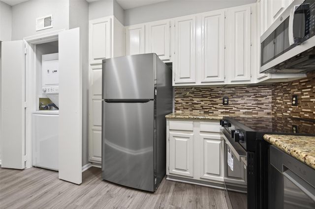 2211 S Braeswood Boulevard 23I, Houston, TX 77030