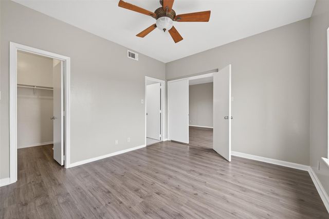 2211 S Braeswood Boulevard 23I, Houston, TX 77030