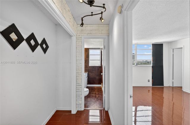 1811 Jefferson St 705, Hollywood, FL 33020