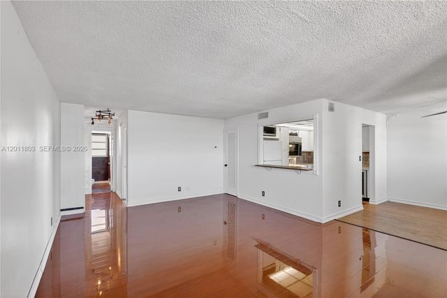 1811 Jefferson St 705, Hollywood, FL 33020
