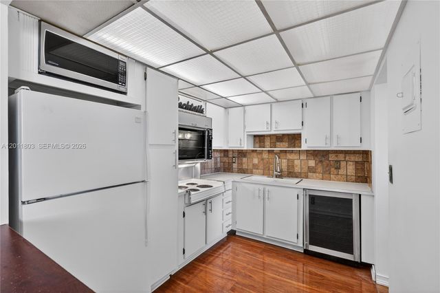 1811 Jefferson St 705, Hollywood, FL 33020