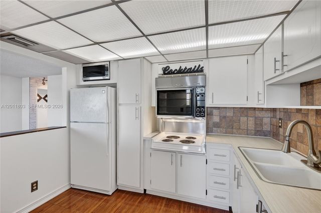 1811 Jefferson St 705, Hollywood, FL 33020