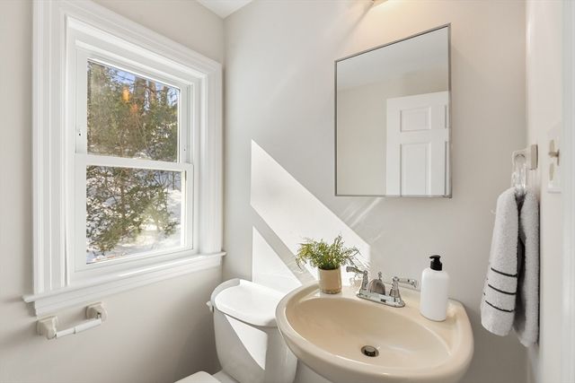 115 Gloucester St, Arlington, MA 02476