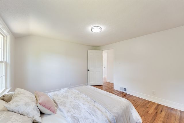 1386 Piper Rd, West Springfield, MA 01089