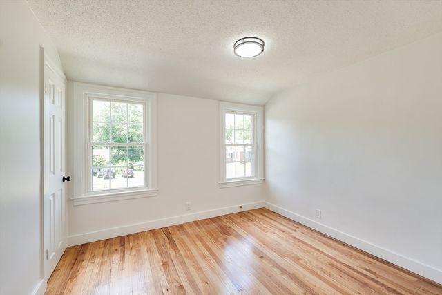 1386 Piper Rd, West Springfield, MA 01089