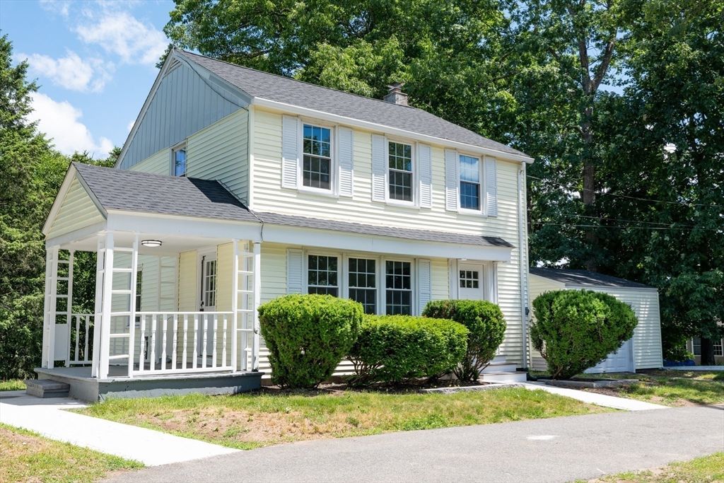 1386 Piper Rd, West Springfield, MA 01089