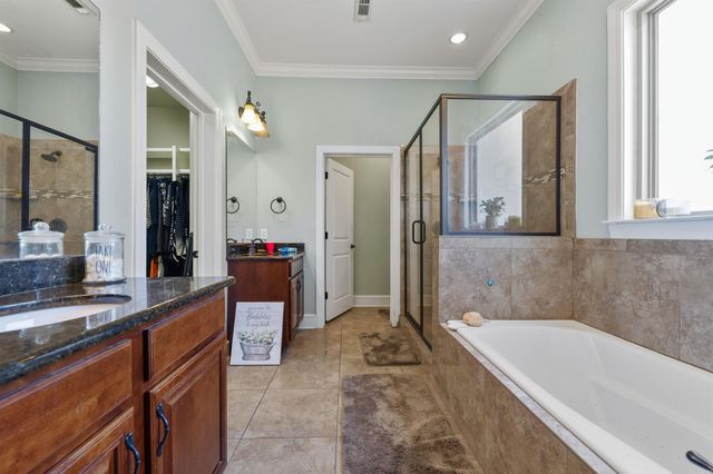 9040 Naples Cove, Benton, AR 72109