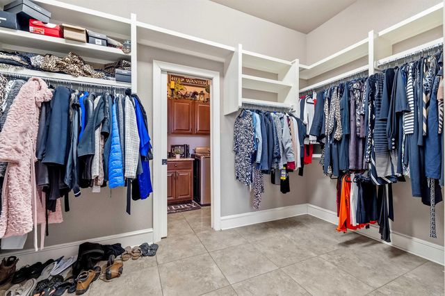 9040 Naples Cove, Benton, AR 72109