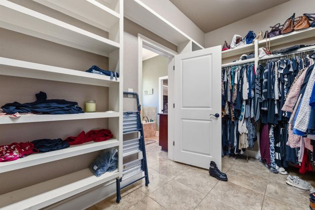 9040 Naples Cove, Benton, AR 72109