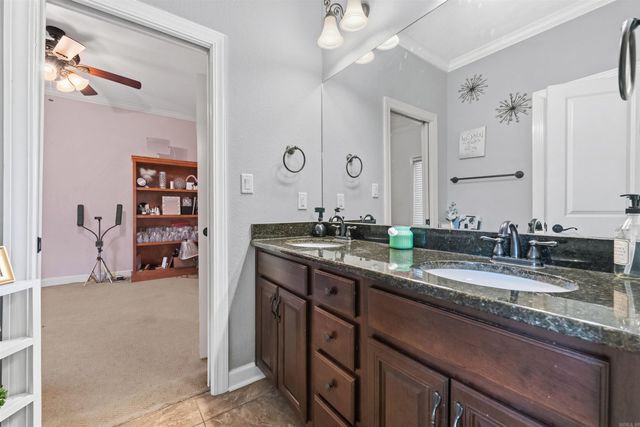 9040 Naples Cove, Benton, AR 72109