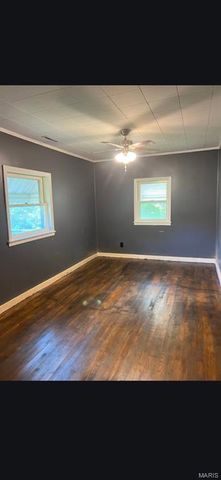 203 N Oak Street, Clarkton, MO 63837