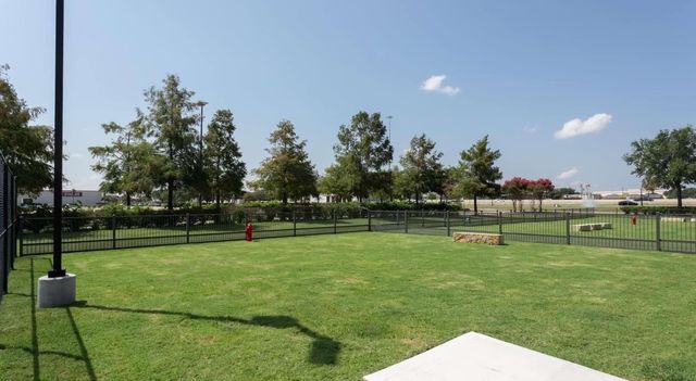 19101 Town Ridge Lane 1104, Webster, TX 77598