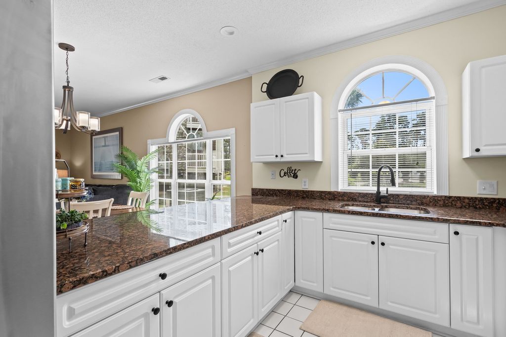 4643 Wild Iris Dr Apt 104, Myrtle Beach, SC 29577 — photo 2