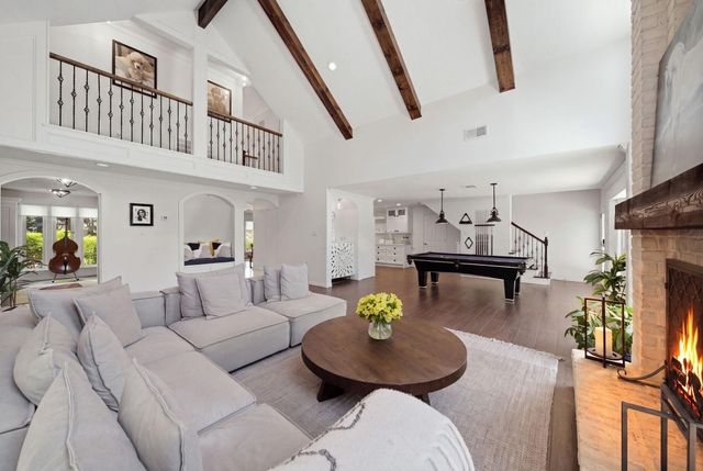 923 Daria Drive, Houston, TX 77079