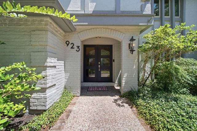 923 Daria Drive, Houston, TX 77079