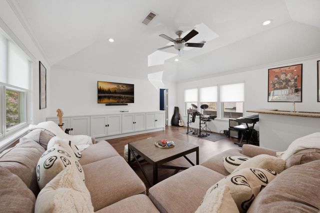923 Daria Drive, Houston, TX 77079
