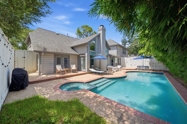 923 Daria Drive, Houston, TX 77079