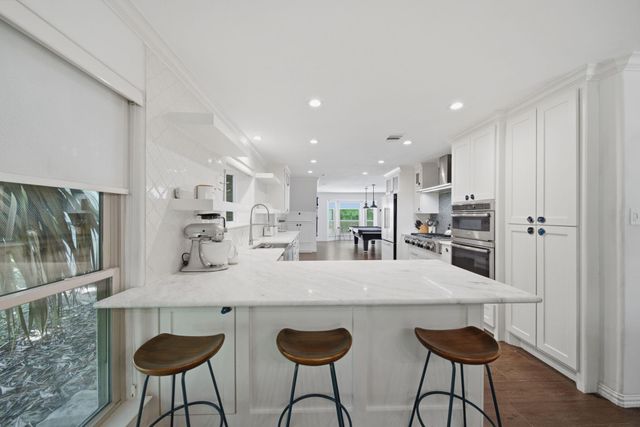 923 Daria Drive, Houston, TX 77079