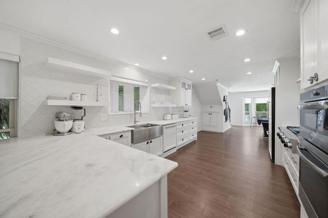 923 Daria Drive, Houston, TX 77079