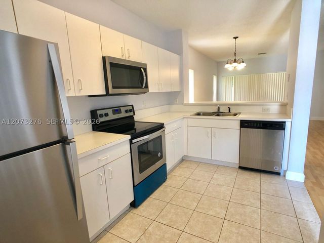 12218 SW 8th Ct, Pembroke Pines, FL 33025