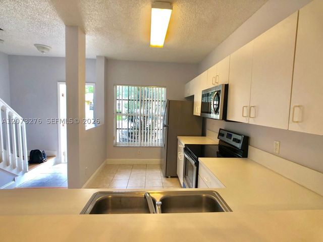 12218 SW 8th Ct, Pembroke Pines, FL 33025