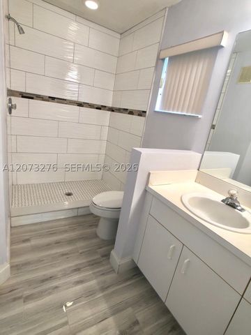 12218 SW 8th Ct, Pembroke Pines, FL 33025