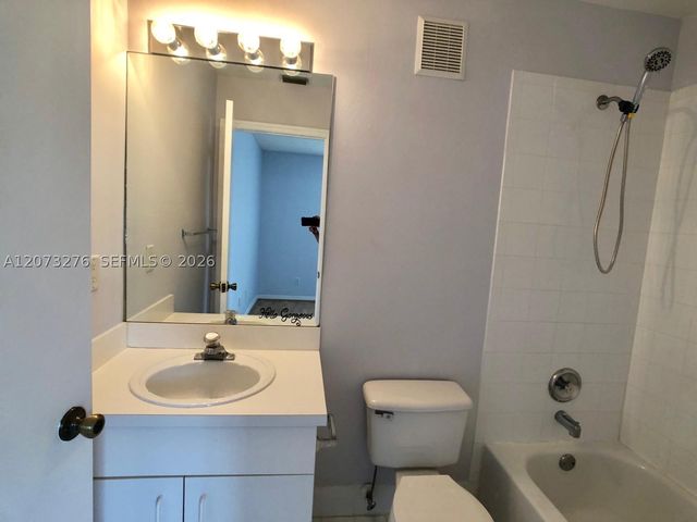 12218 SW 8th Ct, Pembroke Pines, FL 33025