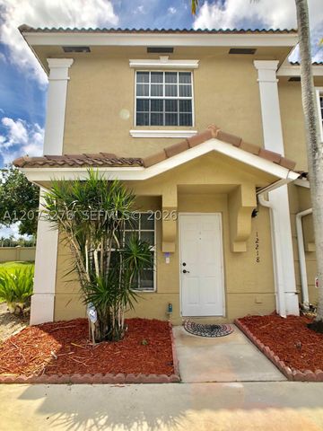 12218 SW 8th Ct, Pembroke Pines, FL 33025