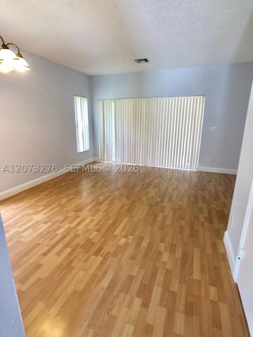 12218 SW 8th Ct, Pembroke Pines, FL 33025