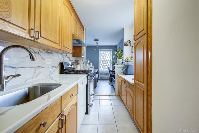 149-30 88th Street 6J, Lindenwood, NY 11414