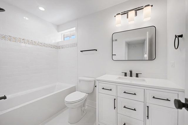 8244 44th Street, Lyons, IL 60534