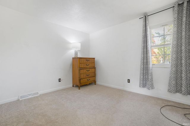 11341 Edison Road, Osceola, IN 46561