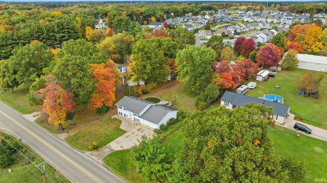 11341 Edison Road, Osceola, IN 46561