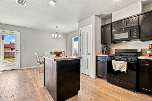 14552 Mescal Bean Court, Horizon City, TX 79928