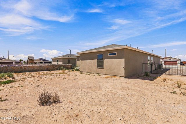 14552 Mescal Bean Court, Horizon City, TX 79928