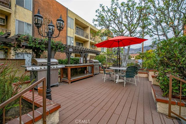 365 Burchett Street 217, Glendale, CA 91203