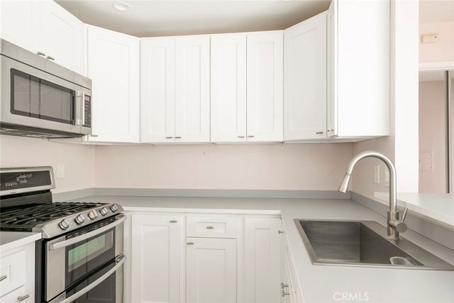 365 Burchett Street 217, Glendale, CA 91203
