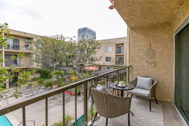 365 Burchett Street 217, Glendale, CA 91203