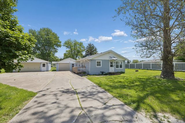 4368 9th Street, East Moline, IL 61244