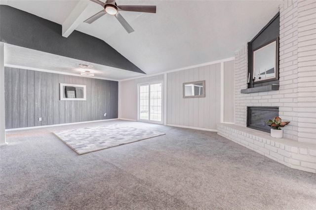 2207 Pilgrims Point Drive, Friendswood, TX 77546