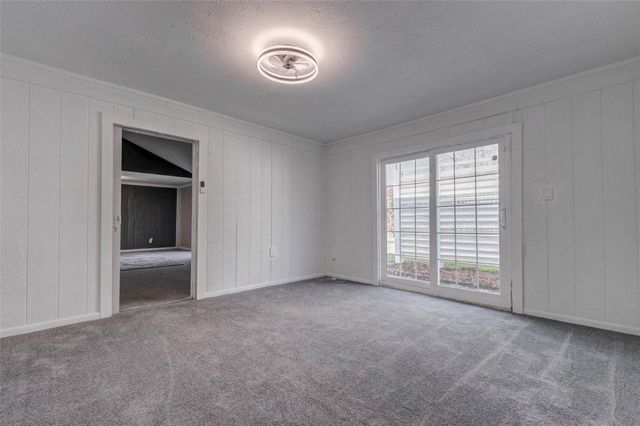 2207 Pilgrims Point Drive, Friendswood, TX 77546