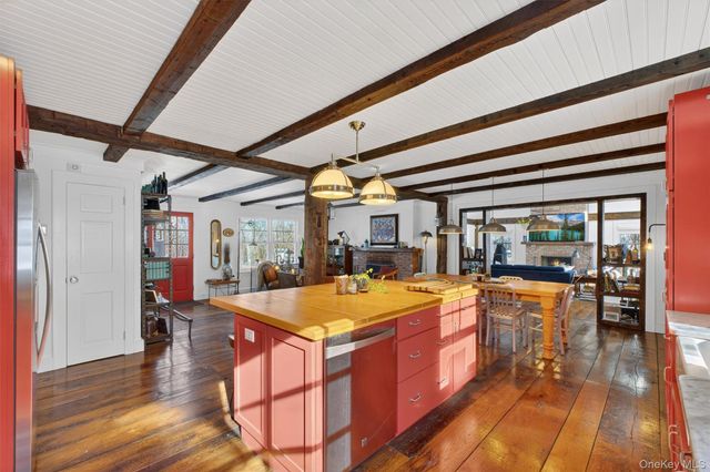 1125 Old Quaker Hill Road, Pawling, NY 12564