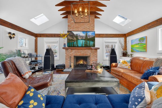 1125 Old Quaker Hill Road, Pawling, NY 12564